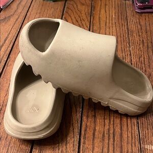 Adidas Yeezy  Beige Slides make offer size 6